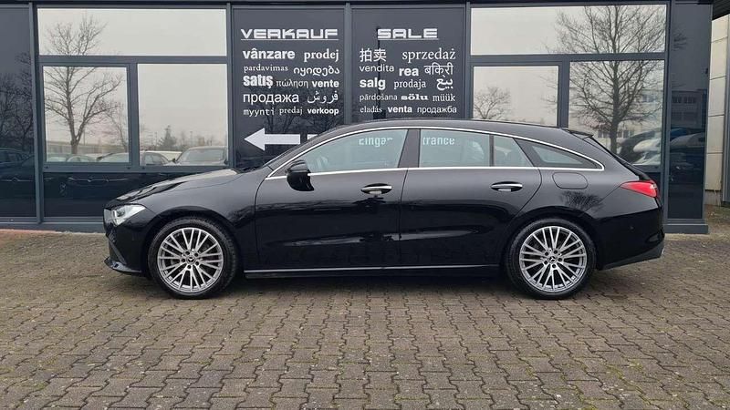 Gebraucht Mercedes CLA200 150 PS (110 kW) 2022 Nachtschwarz Kombi