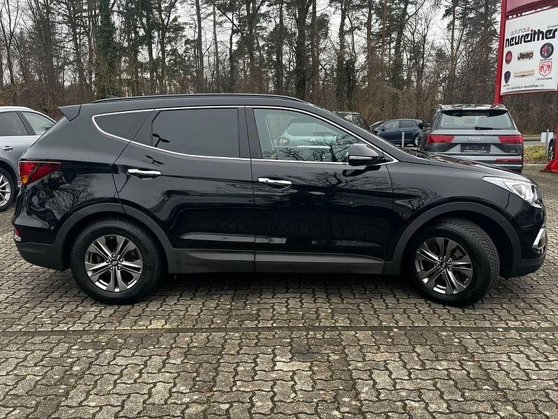 Gebraucht Hyundai Santa Fe Premium 200 PS (147 kW) 2017 Schwarz SUV