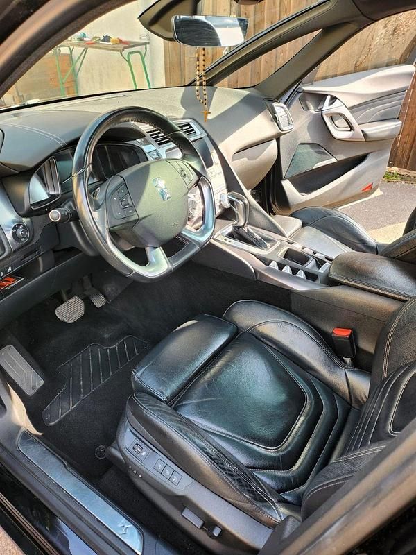 Gebraucht Citroën DS5 165 PS (121 kW) 2018 Schwarz Kleinwagen