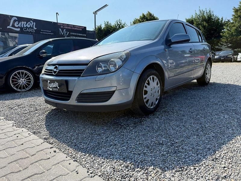 Grau Gebraucht 2004 Opel Astra Limousine | 690 € (Superpreis) - Bild 1/4