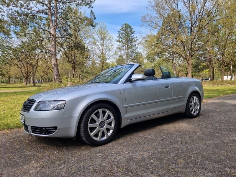 Silber Gebraucht 2005 Audi A4 Cabriolet Ambiente Cabrio | 6.850 € (Fairer Preis) - Bild 1/4