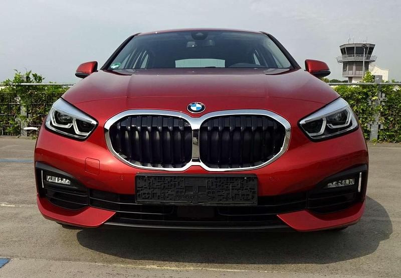 Orange Gebraucht 2024 BMW 118 Advantage Kleinwagen | 22.825 € (Guter Preis) - Bild 1/4