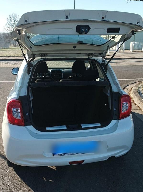 Gebraucht Nissan Micra Acenta 80 PS (58 kW) 2015 Weiß Limousine