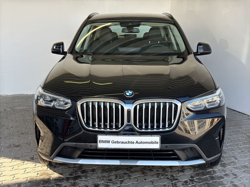 Schwarz Gebraucht 2022 BMW X3 Sport Line SUV | 40.789 € - Bild 1/4