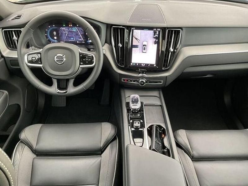 Gebraucht Volvo XC60 Plus 197 PS (144 kW) 2024 Vapour grey SUV