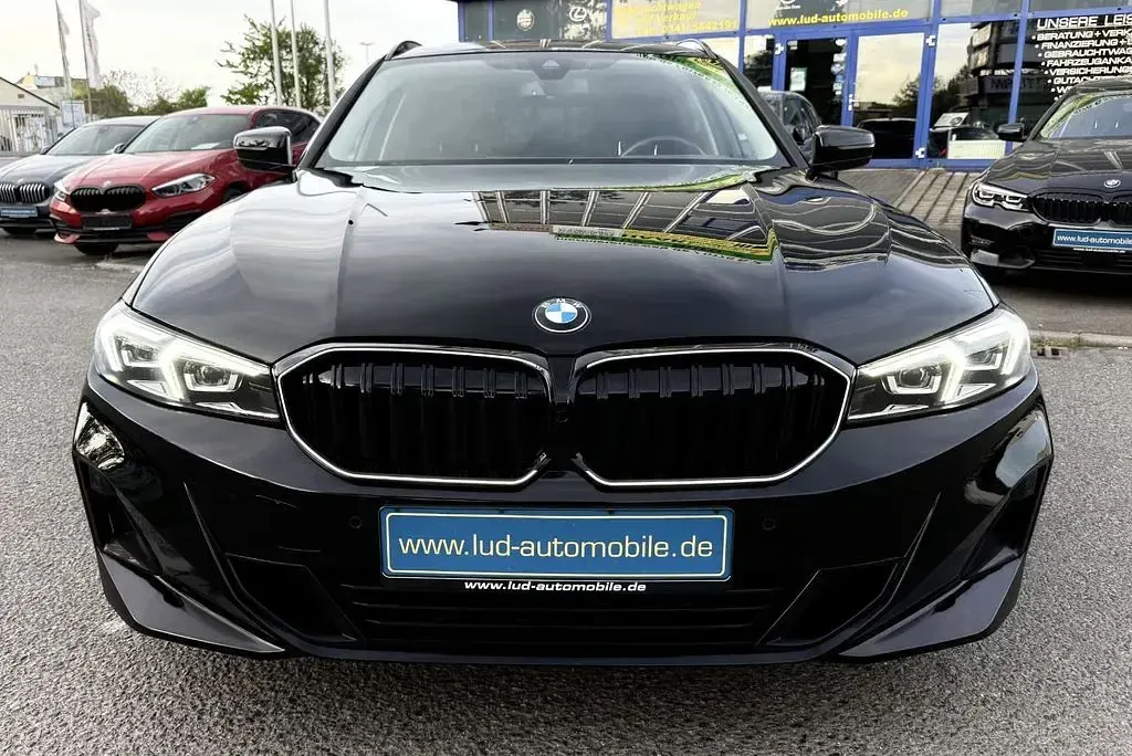 Gebraucht BMW 318 156 PS (114 kW) 2022 Schwarz Kombi