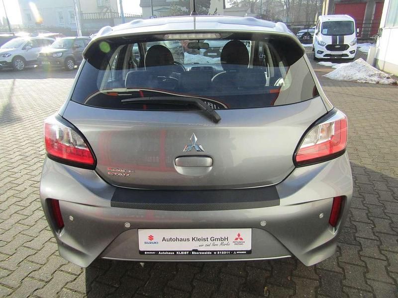 Gebraucht Mitsubishi Space Star Plus 71 PS (52 kW) 2022 Platinum grau Kleinwagen