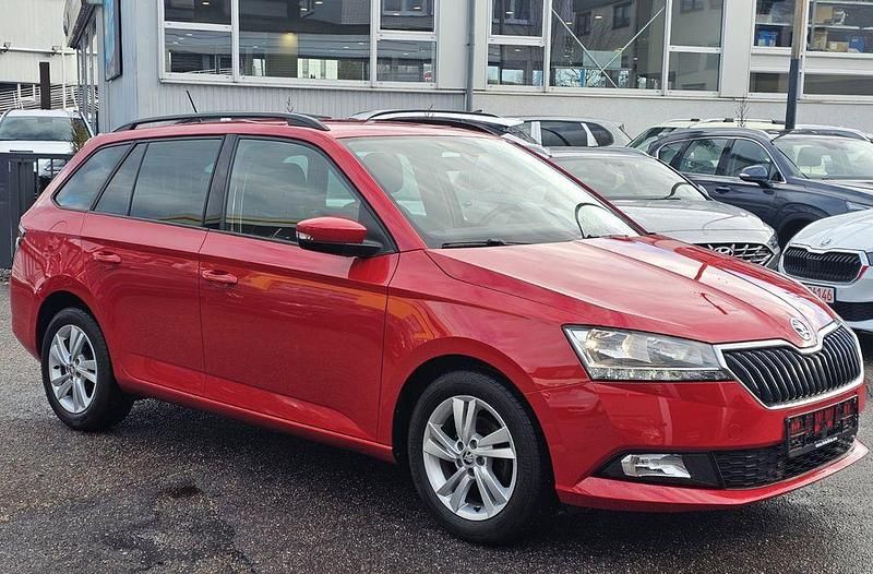 Gebraucht Skoda Fabia Ambition 95 PS (69 kW) 2022 Rot Kleinwagen