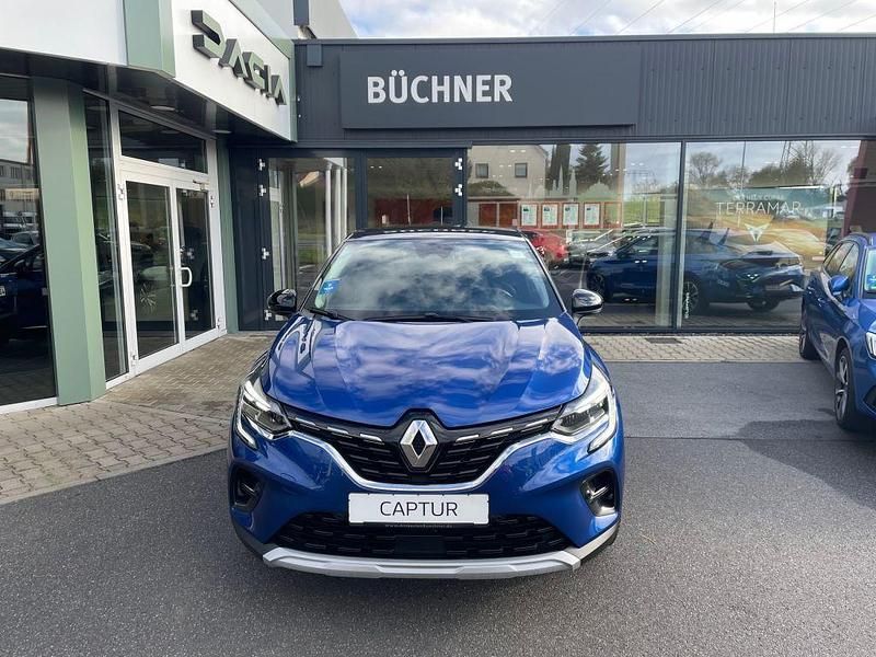 Blau Gebraucht 2021 Renault Captur Intens SUV | 19.990 € (Fairer Preis) - Bild 1/4