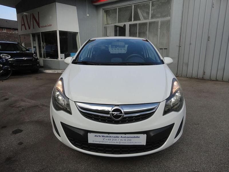 Usata Opel Corsa Selection 69 CV (50 kW) 2014 Bianco Berlina