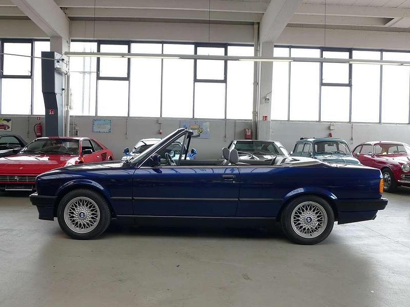 Mauritiusblau Gebraucht 1991 BMW 325 Cabriolet M Sport Cabrio | 29.950 € - Bild 1/4