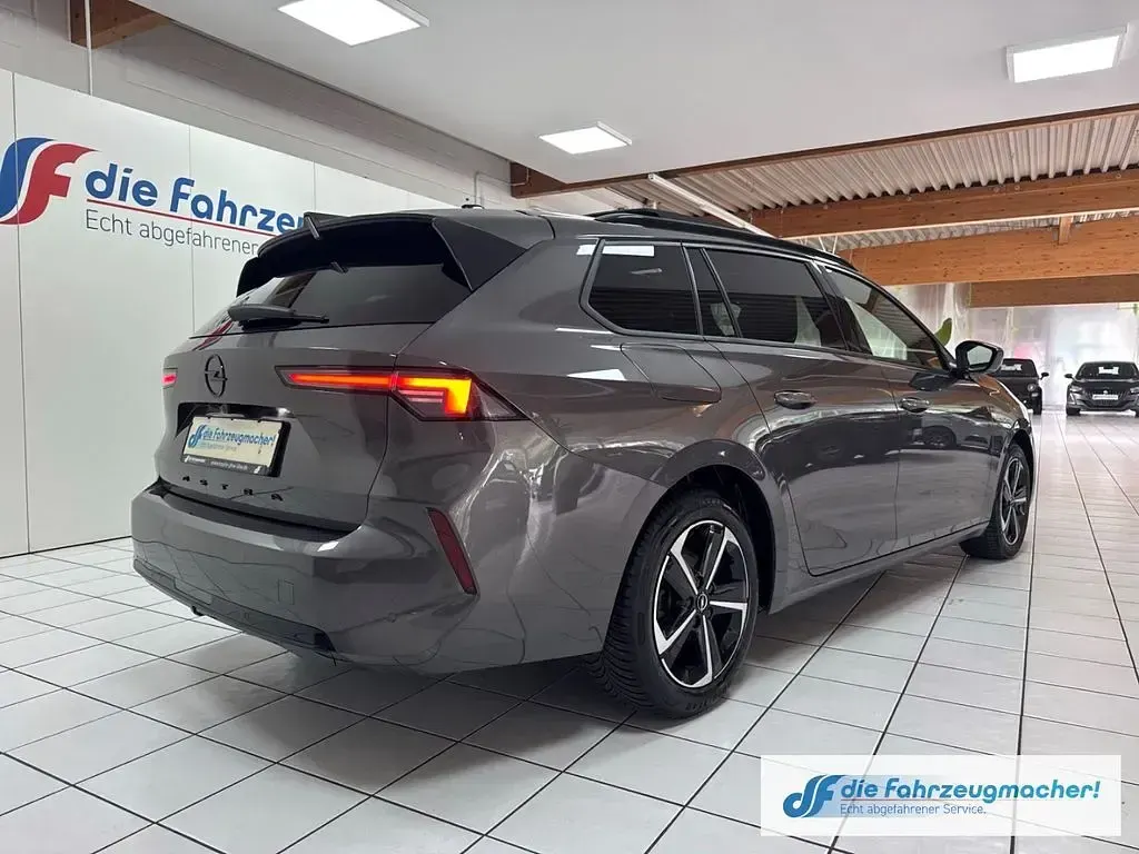 Gebraucht Opel Astra 131 PS (96 kW) 2025 Grau Kleinwagen