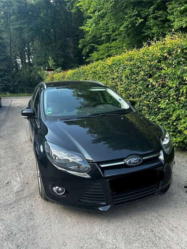 Gebraucht 2012 Ford Focus Champions Edition Kombi | 3.999 € (Superpreis) - Bild 1/4