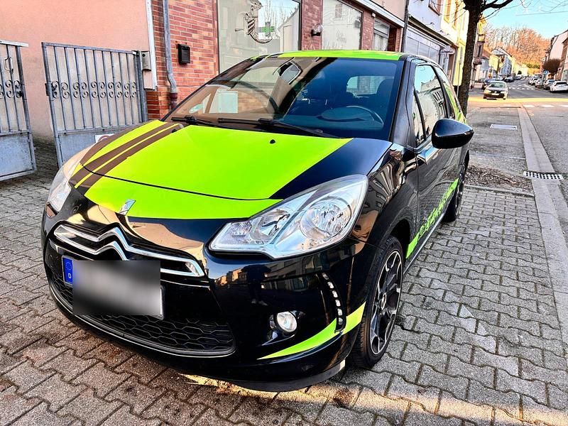 Schwarz Gebraucht 2010 Citroën DS3 Kleinwagen | 2.700 € (Guter Preis) - Bild 1/4