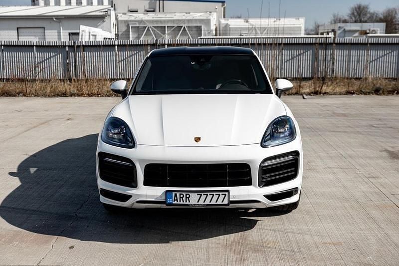 Second-hand Porsche Cayenne Platinum Edition 340 CP (250 kW) 2023 Alb SUV