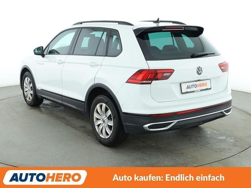 Gebraucht VW Tiguan Life 150 PS (110 kW) 2022 Weiß SUV