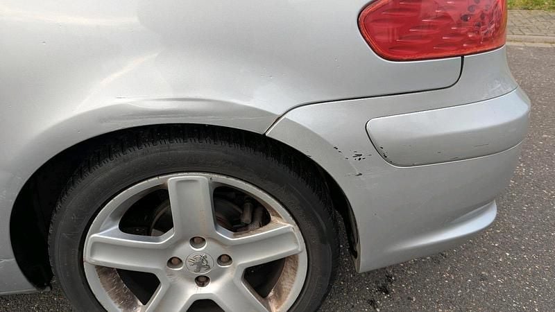 Gebraucht Peugeot 307 CC Basis 136 PS (100 kW) 2004 Grau Cabrio