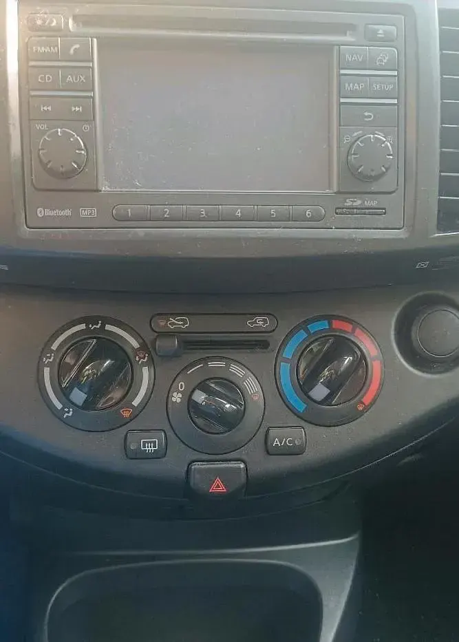 Gebraucht Nissan Micra 65 PS (47 kW) 2010 Schwarz Kleinwagen