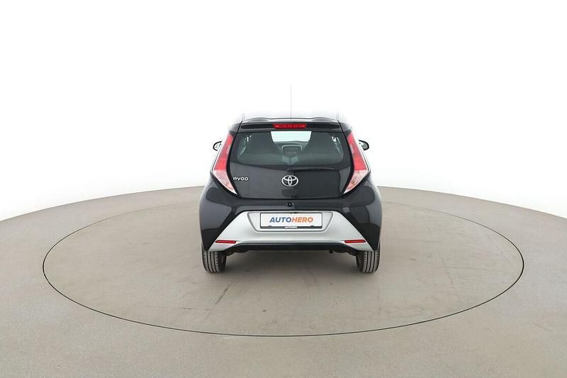 Gebraucht Toyota Aygo Edition-S 69 PS (50 kW) 2017 Schwarz Kleinwagen