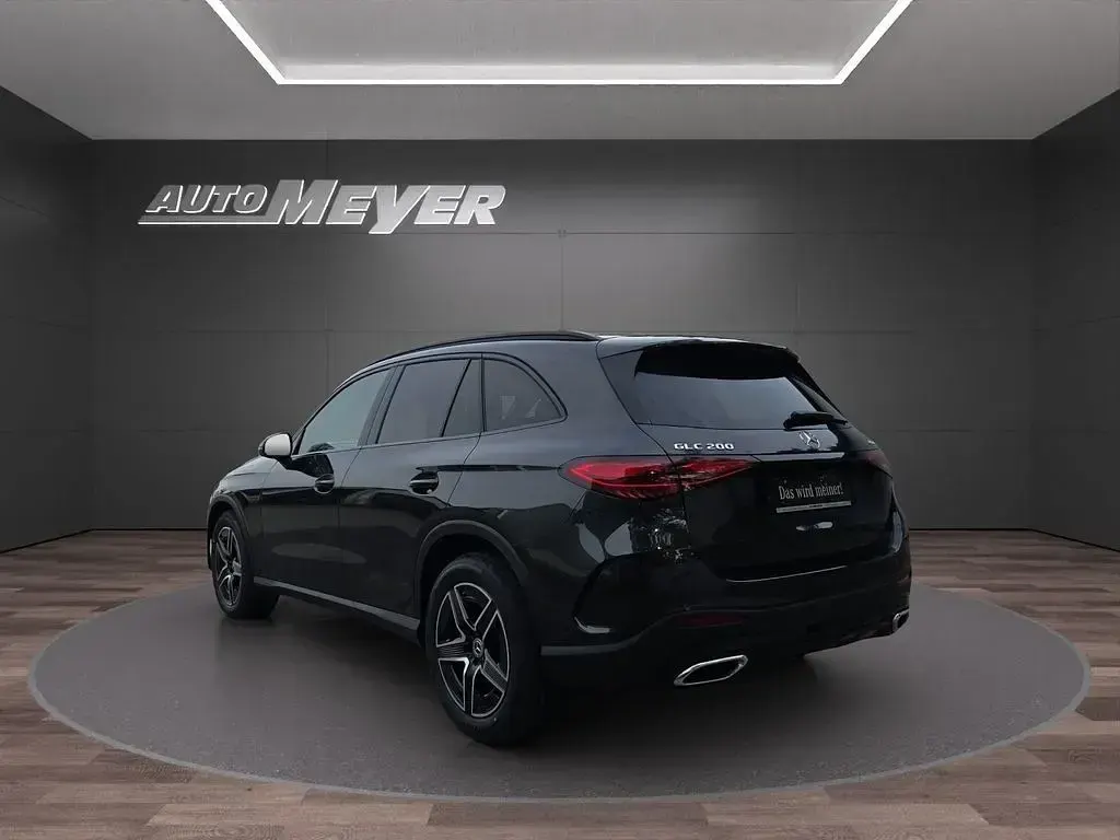 Gebraucht Mercedes GLC200 Night 204 PS (150 kW) 2025 Grau SUV