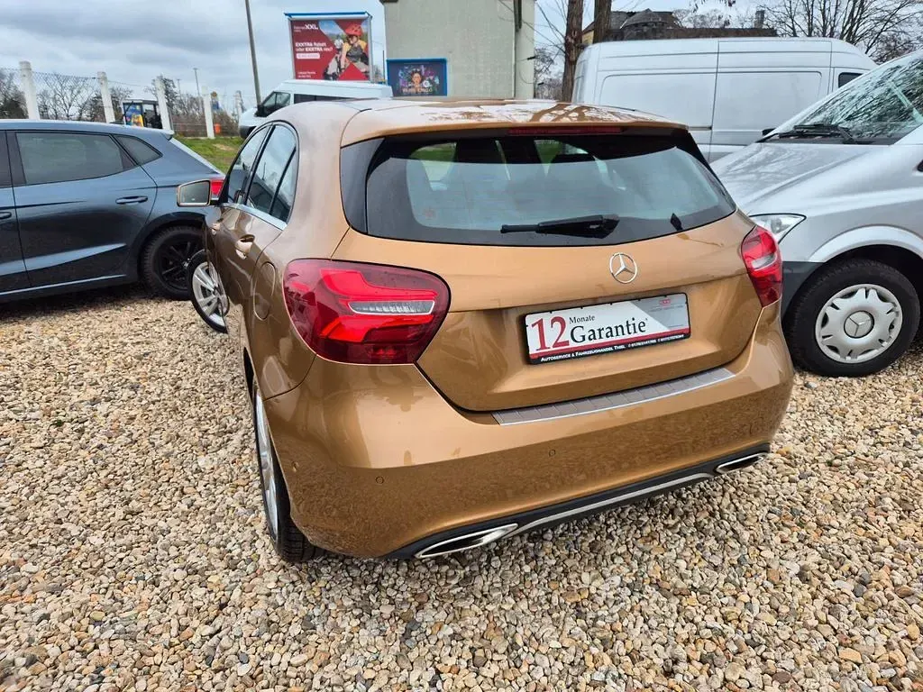 Gebraucht Mercedes A180 122 PS (89 kW) 2017 Beige Limousine