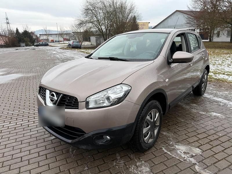 Beige Gebraucht 2012 Nissan Qashqai SUV | 7.890 € (Etwas zu teuer) - Bild 1/4