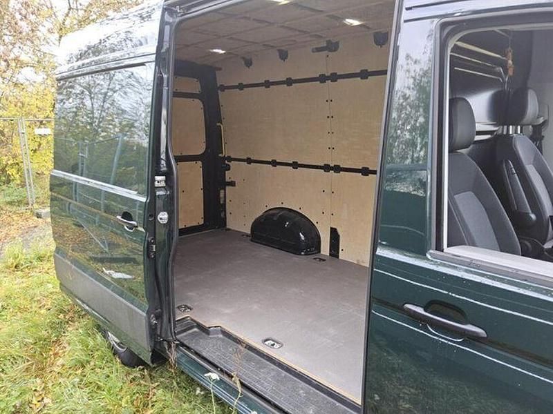 Gebraucht VW Crafter 140 PS (102 kW) 2022 Ontario green Van