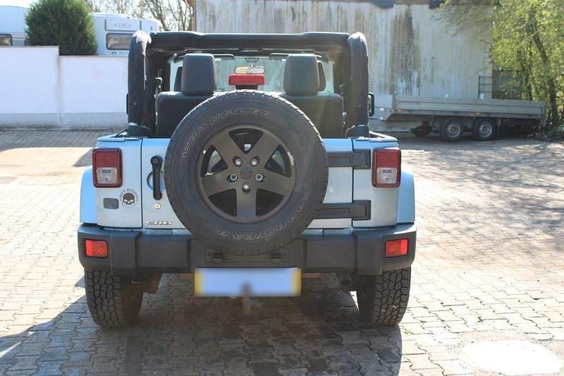 Used Jeep Wrangler 200 HP (147 kW) 2012 Blue SUV