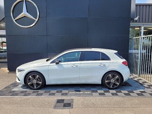 Gebraucht Mercedes A200 Advanced 163 PS (119 kW) 2024 Weiß Kleinwagen