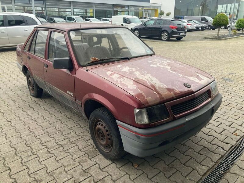 Gebraucht Opel Corsa 45 PS (33 kW) 1992 Rot Limousine