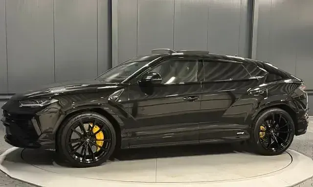 Usata Lamborghini Urus 666 CV (489 kW) 2025 Andere SUV