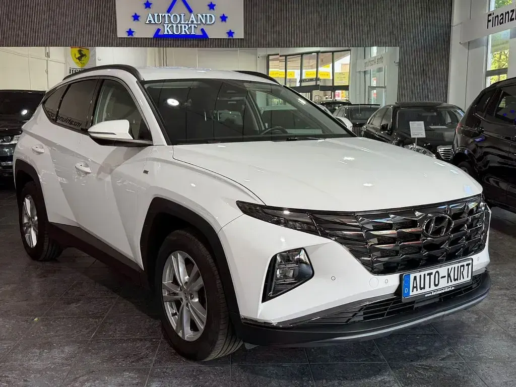 Gebraucht Hyundai Tucson Select 150 PS (110 kW) 2021 Weiß SUV