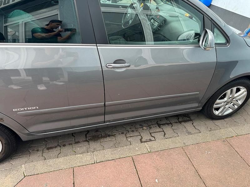 Gebraucht VW Golf VI 121 PS (88 kW) 2009 Grau Kleinwagen