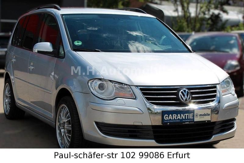 Silber Gebraucht 2008 VW Touran United Van / Kleinbus | 4.990 € (Fairer Preis) - Bild 1/4