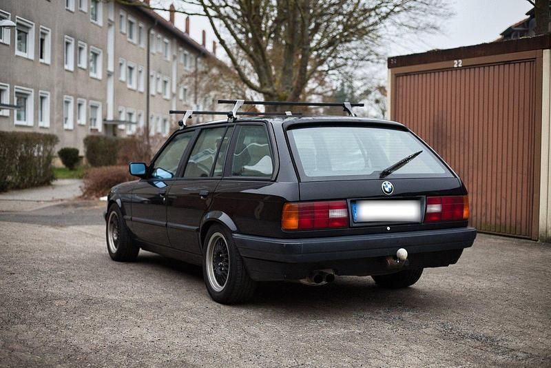 Gebraucht BMW 316 192 PS (141 kW) 1992 Schwarz Kombi