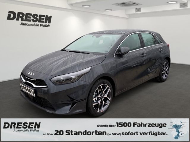 Grau Neu 2024 Kia Ceed Spirit Limousine | 25.880 € (Superpreis) - Bild 1/4