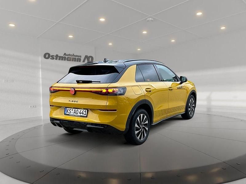 Gebraucht VW T-Roc 150 PS (110 kW) 2025 Gelb SUV