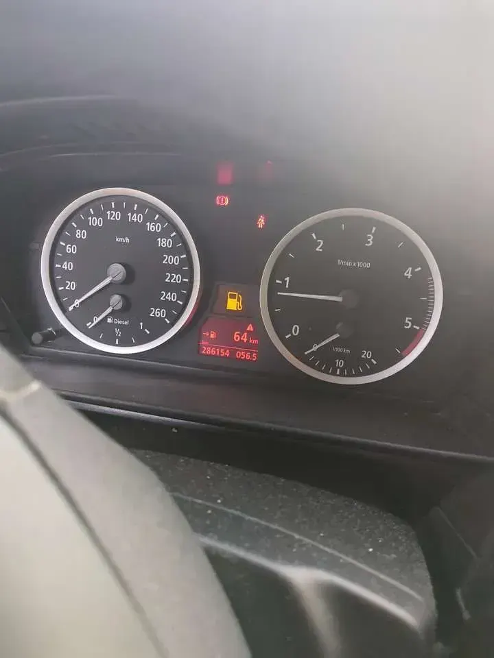 Gebraucht BMW 520 163 PS (119 kW) 2006 Silber Kombi