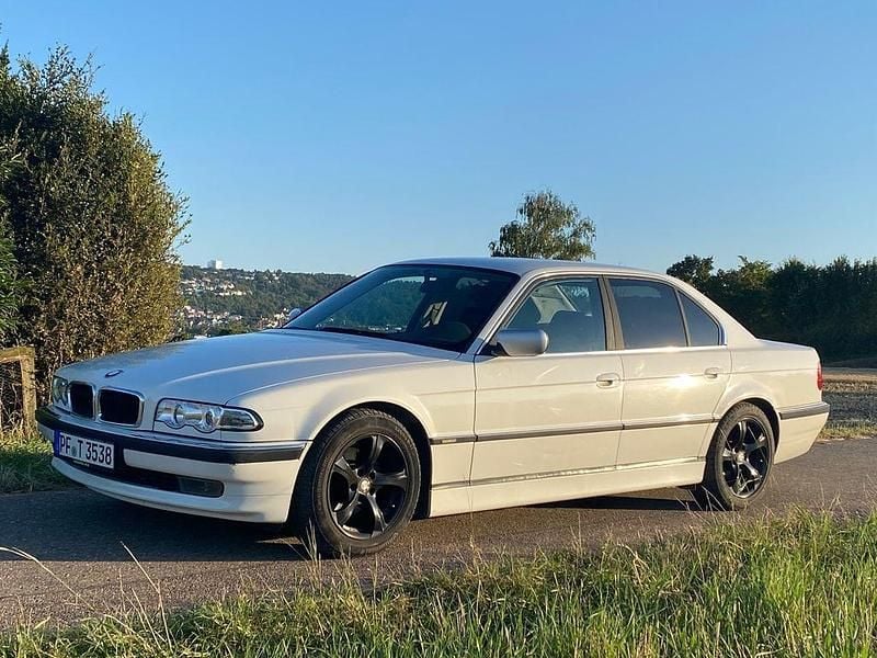 Second-hand BMW 728 193 CP (141 kW) 2001 Alb Berlinǎ