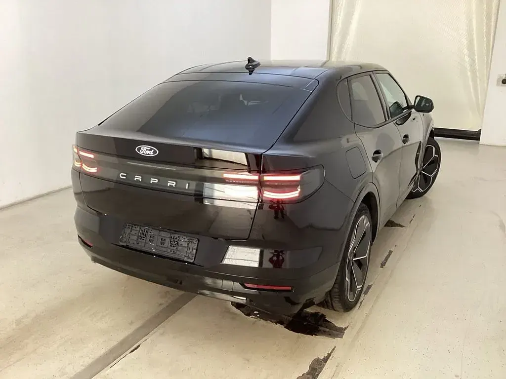 Używany Ford Capri Premium 250 kW (340 KM) 2025 Czarny SUV