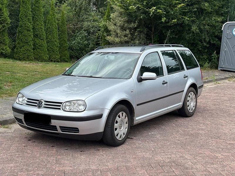 Silber Gebraucht 2004 VW Golf IV Kombi | 1.250 € (Fairer Preis) - Bild 1/4