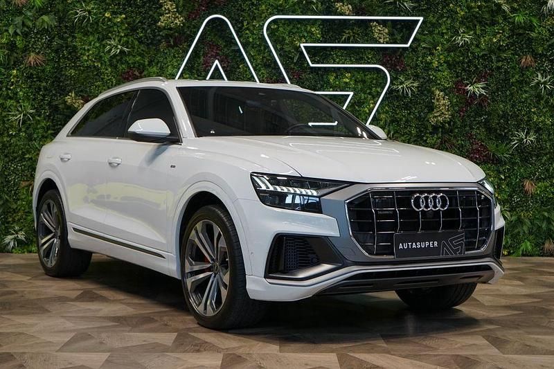 Weiß Gebraucht 2022 Audi Q8 S-Line SUV | 69.400 € (Teuer) - Bild 1/3