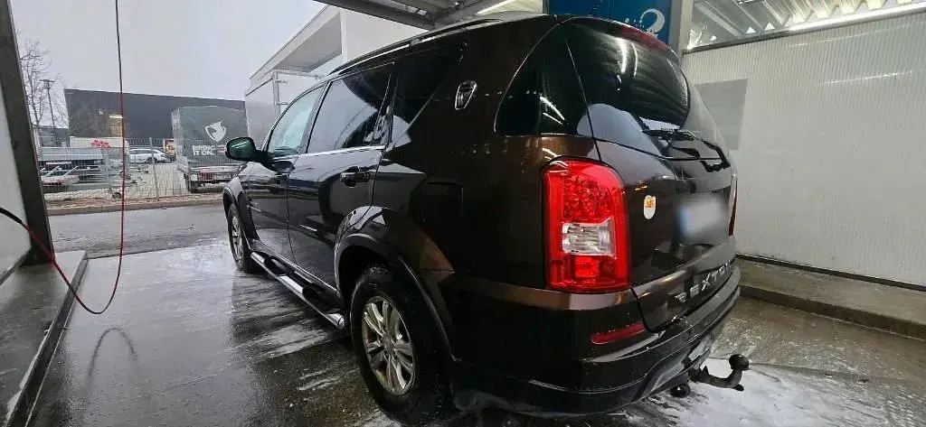 Gebraucht SsangYong Rexton 155 PS (114 kW) 2014 Braun SUV