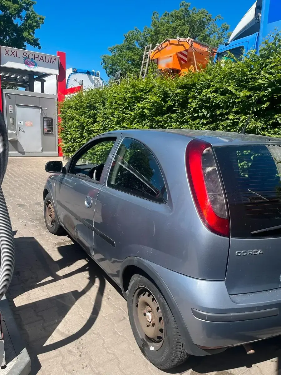 Gebraucht Opel Corsa 80 PS (58 kW) 2003 Silber Kleinwagen