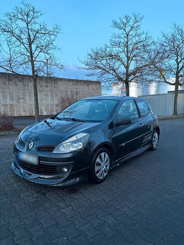 Używany Renault Clio III 90 KM (66 kW) 2006 Czarny Hatchback