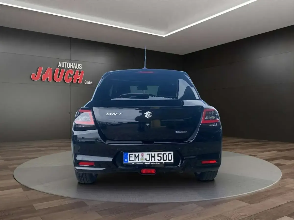 Neu Suzuki Swift Comfort 83 PS (61 kW) 2026 Super black pearl metallic Kleinwagen
