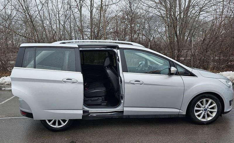 Gebraucht Ford Grand C-Max Titanium 150 PS (110 kW) 2015 Grau Van / Kleinbus
