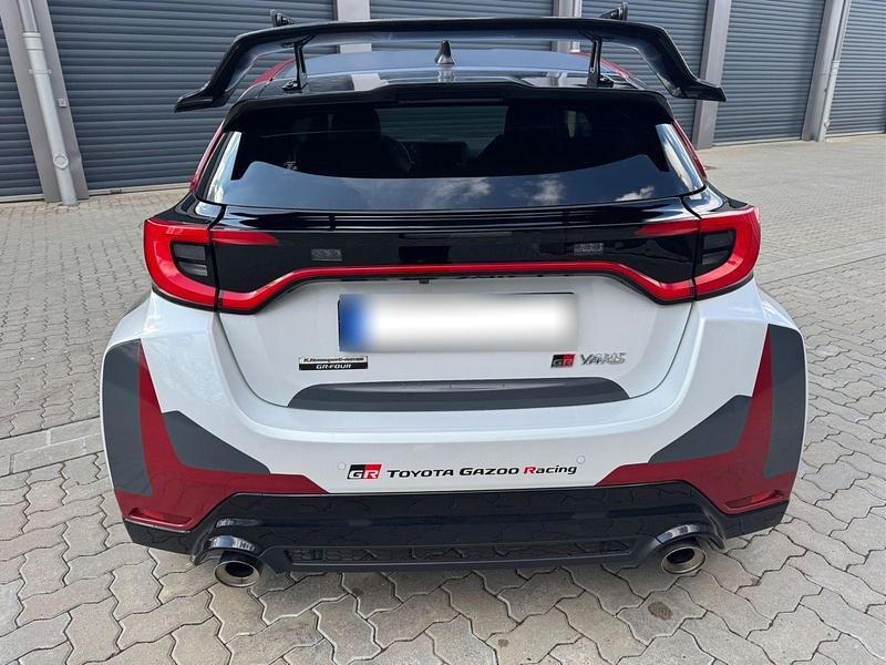 Gebraucht Toyota Yaris Style 280 PS (205 kW) 2024 Weiß Kleinwagen