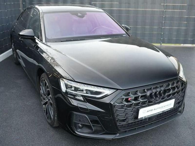 Gebraucht Audi S8 Ambiente 571 PS (419 kW) 2023 Andere Limousine