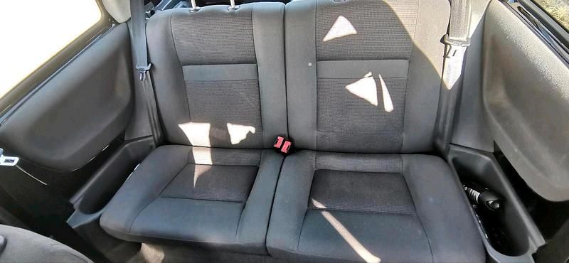 Gebraucht VW Lupo 101 PS (74 kW) 2003 Schwarz Kleinwagen